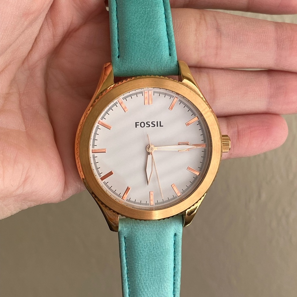 Women’s Fossil leather watch | Teal and rose gold